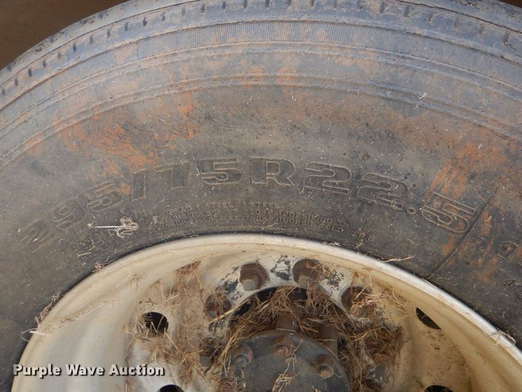 image for item LS9894 1988 Mack Econodyne  semi truck