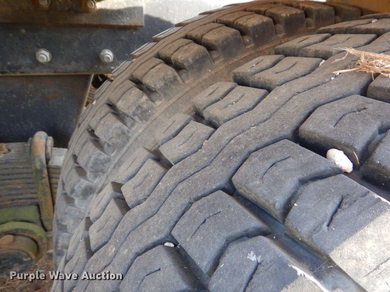 image for item LS9894 1988 Mack Econodyne  semi truck