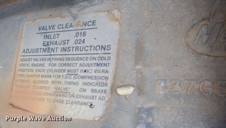 image for item LS9894 1988 Mack Econodyne  semi truck