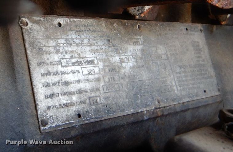 image for item LS9894 1988 Mack Econodyne  semi truck