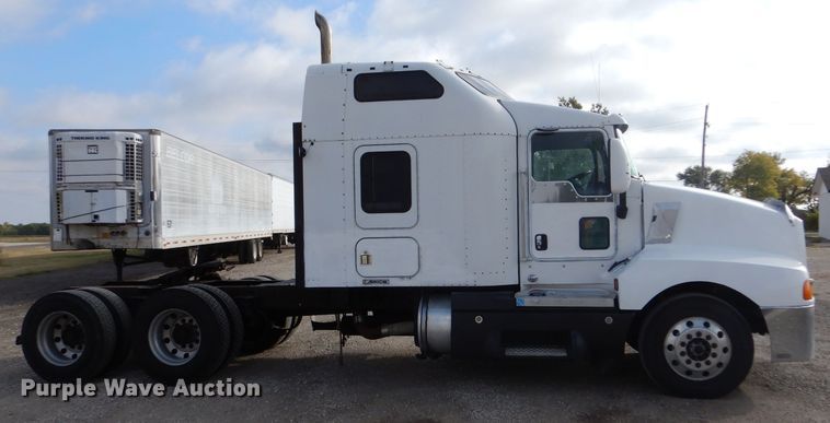 image for item LU9651 2006 Kenworth T600  semi truck