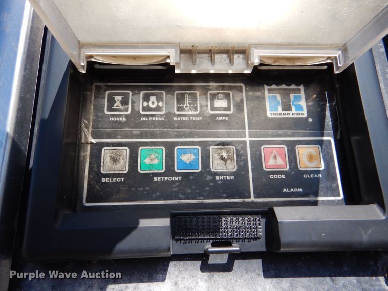 image for item LU9653 2000 Utility Trailers VS2R  refrigerated van trailer