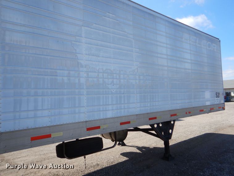image for item LU9653 2000 Utility Trailers VS2R  refrigerated van trailer