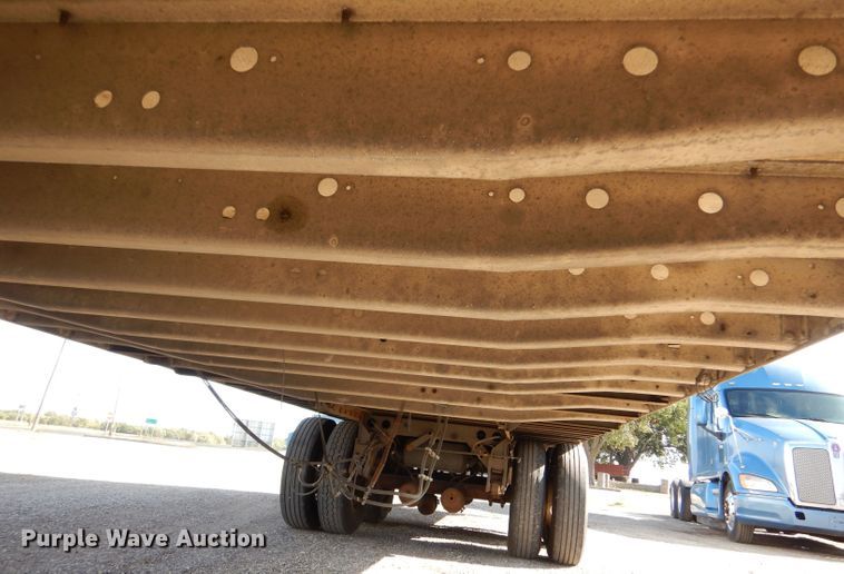 image for item LU9653 2000 Utility Trailers VS2R  refrigerated van trailer