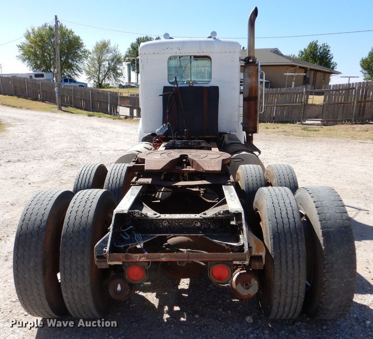 image for item LU9660 1974 Kenworth W900  semi truck