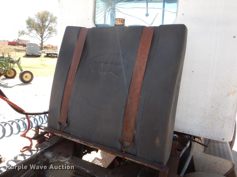 image for item LU9660 1974 Kenworth W900  semi truck