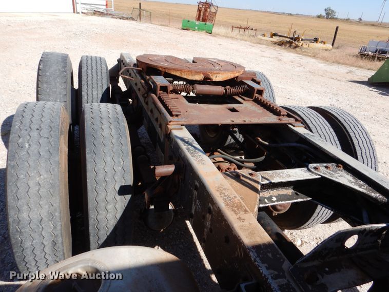 image for item LU9660 1974 Kenworth W900  semi truck