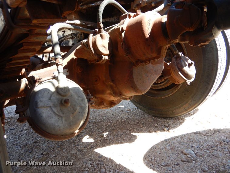 image for item LU9660 1974 Kenworth W900  semi truck