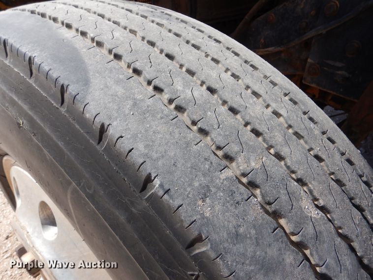 image for item LU9660 1974 Kenworth W900  semi truck