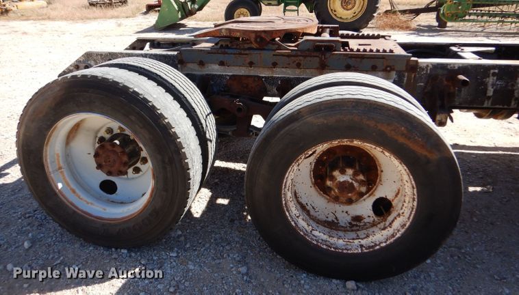 image for item LU9660 1974 Kenworth W900  semi truck