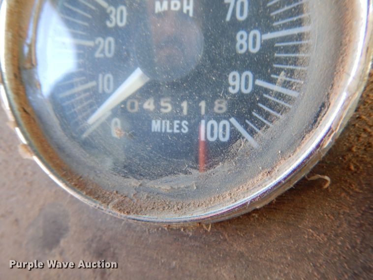 image for item LU9681 1981 Peterbilt 382  semi truck