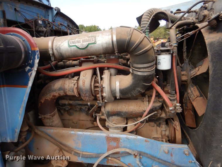 image for item LU9681 1981 Peterbilt 382  semi truck