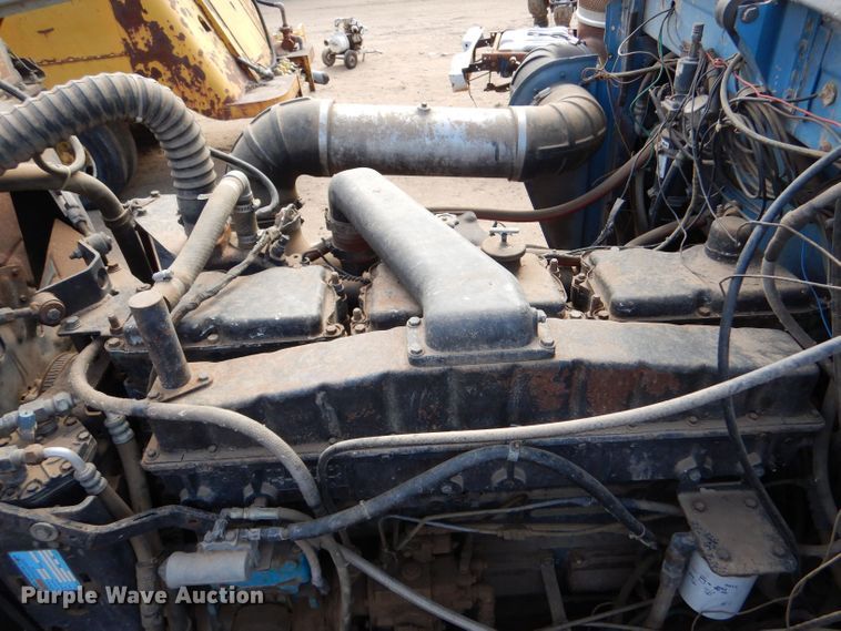 image for item LU9681 1981 Peterbilt 382  semi truck