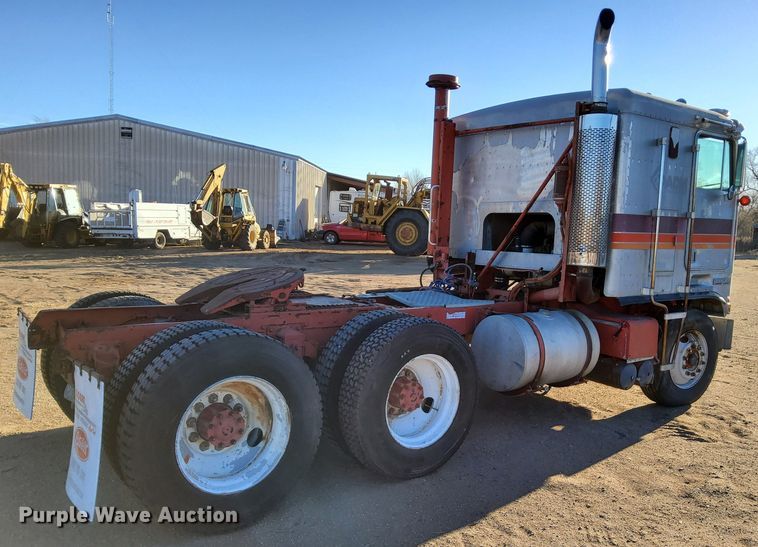 image for item LU9684 1983 Kenworth K100  semi truck