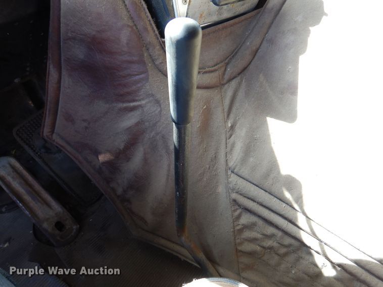 image for item LU9684 1983 Kenworth K100  semi truck