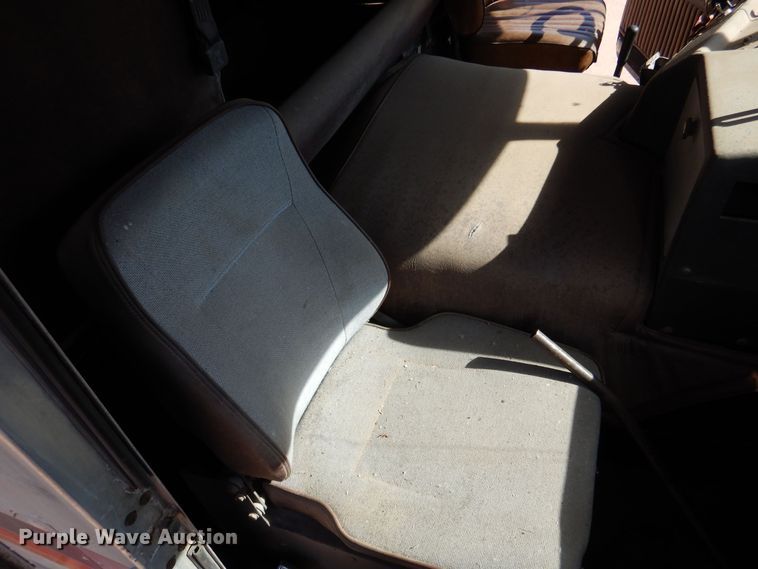 image for item LU9684 1983 Kenworth K100  semi truck