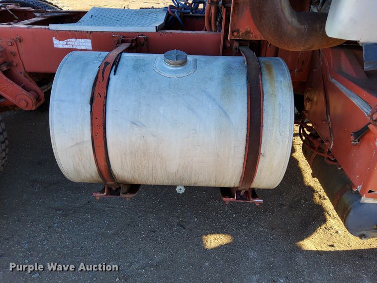 image for item LU9684 1983 Kenworth K100  semi truck