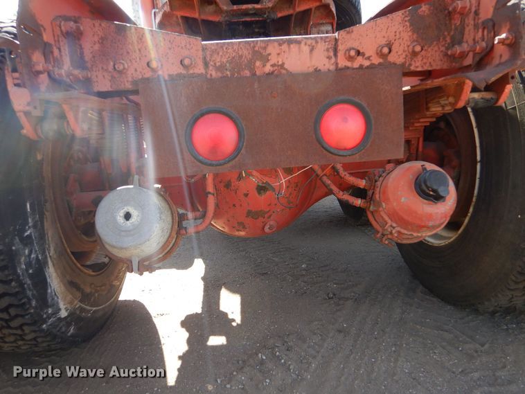 image for item LU9684 1983 Kenworth K100  semi truck