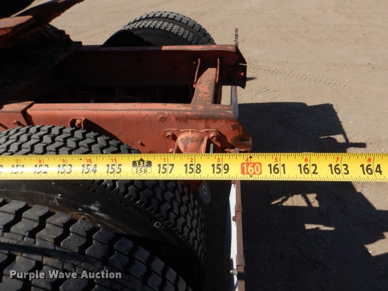 image for item LU9684 1983 Kenworth K100  semi truck