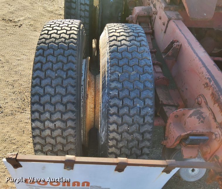 image for item LU9684 1983 Kenworth K100  semi truck