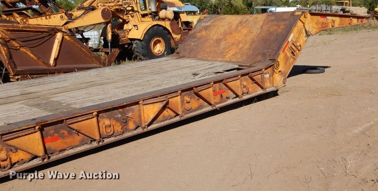 image for item LU9685 1979 Load King 604DFP  lowboy equipment trailer
