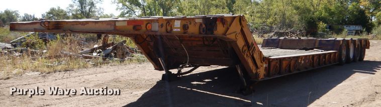 image for item LU9685 1979 Load King 604DFP  lowboy equipment trailer