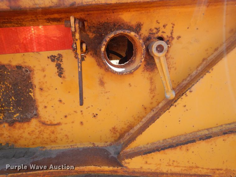 image for item LU9685 1979 Load King 604DFP  lowboy equipment trailer