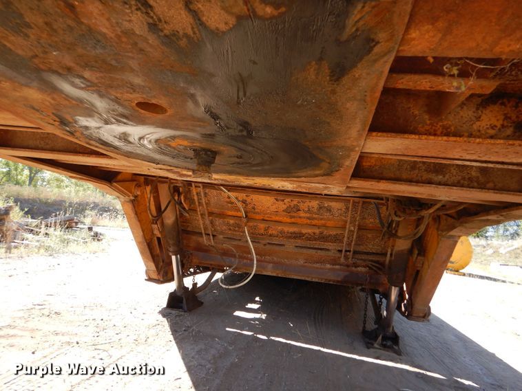 image for item LU9685 1979 Load King 604DFP  lowboy equipment trailer