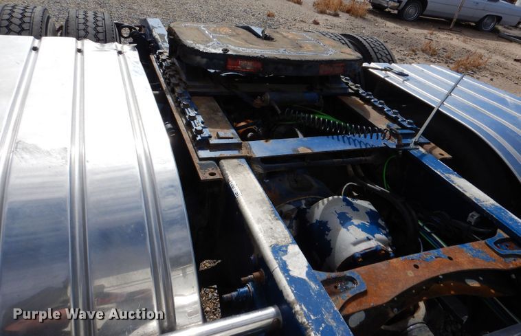 image for item LU9726 2014 Freightliner Cascadia  semi truck