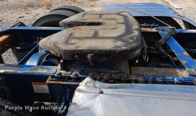 image for item LU9726 2014 Freightliner Cascadia  semi truck