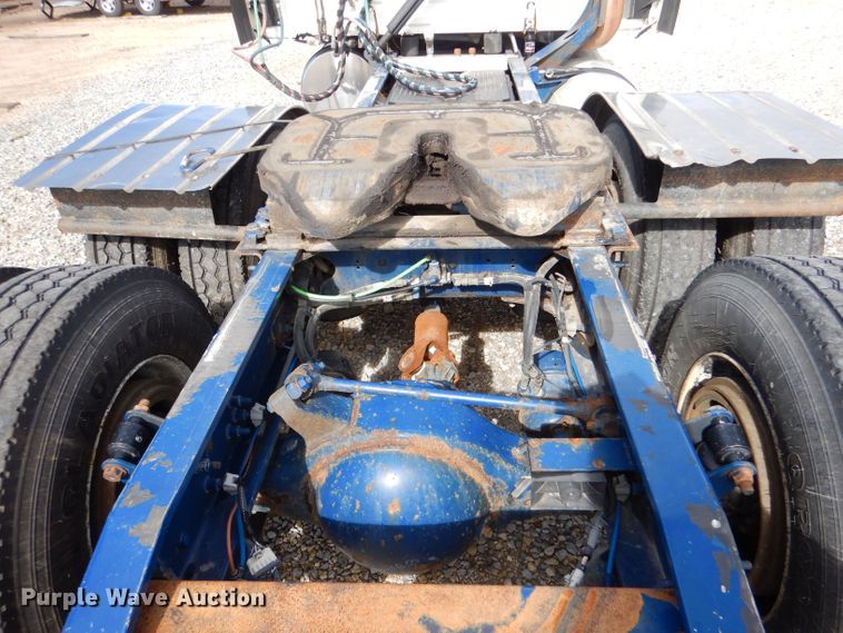 image for item LU9726 2014 Freightliner Cascadia  semi truck