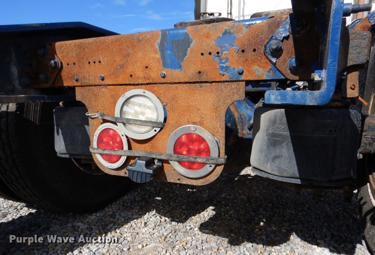 image for item LU9726 2014 Freightliner Cascadia  semi truck