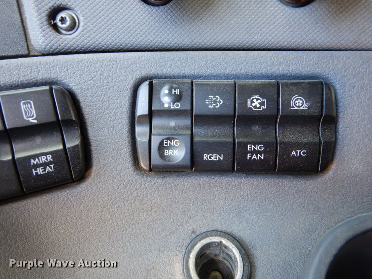 image for item LU9726 2014 Freightliner Cascadia  semi truck