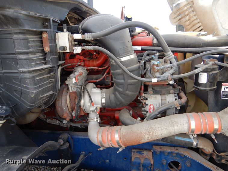 image for item LU9726 2014 Freightliner Cascadia  semi truck