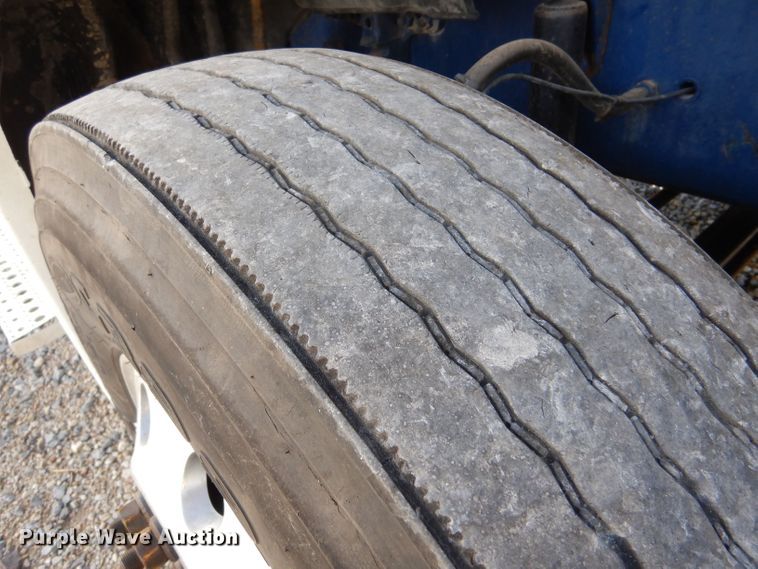 image for item LU9726 2014 Freightliner Cascadia  semi truck