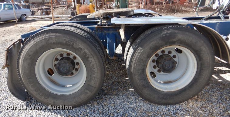 image for item LU9726 2014 Freightliner Cascadia  semi truck