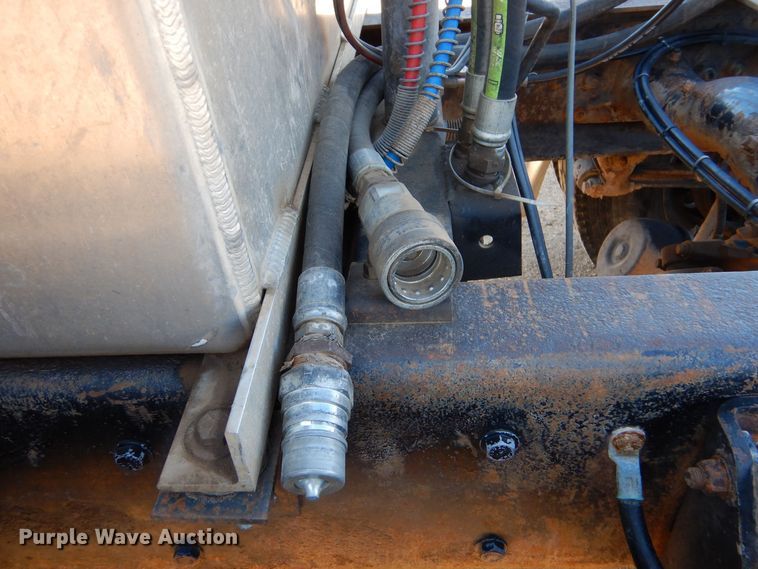 image for item LU9751 1999 Western Star 4964EX  semi truck