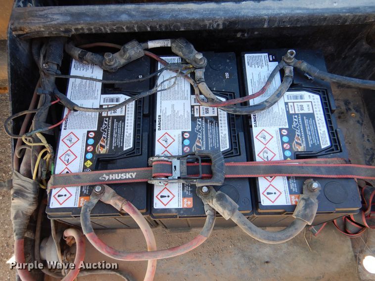 image for item LU9751 1999 Western Star 4964EX  semi truck