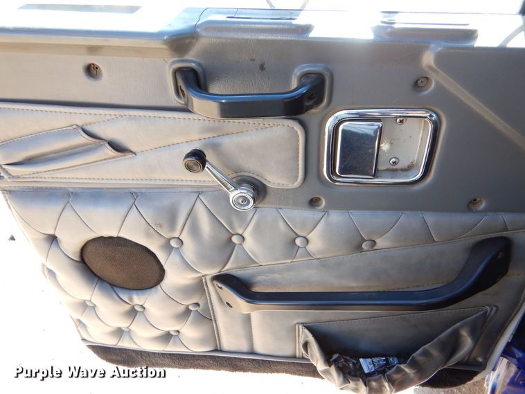 image for item LU9751 1999 Western Star 4964EX  semi truck