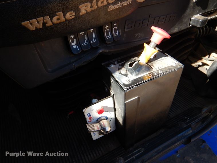 image for item LU9751 1999 Western Star 4964EX  semi truck