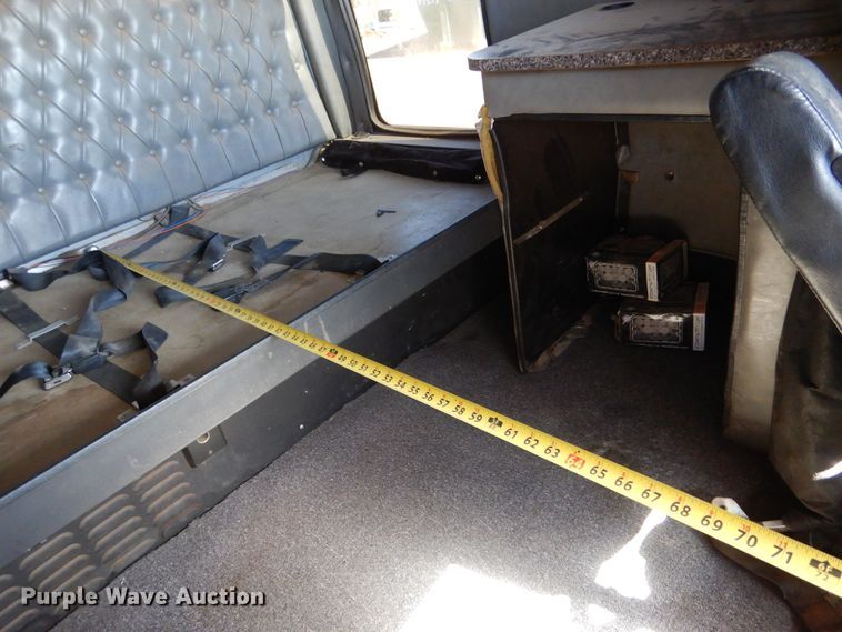 image for item LU9751 1999 Western Star 4964EX  semi truck