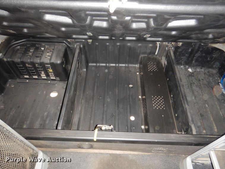 image for item MJ9839 2006 Freightliner Columbia  semi truck