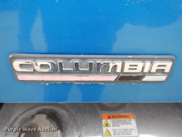 image for item MJ9839 2006 Freightliner Columbia  semi truck
