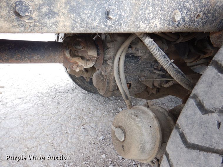 image for item MJ9841 2003 Peterbilt 320  refuse truck