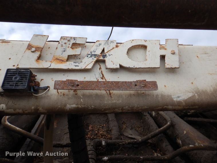 image for item MJ9841 2003 Peterbilt 320  refuse truck