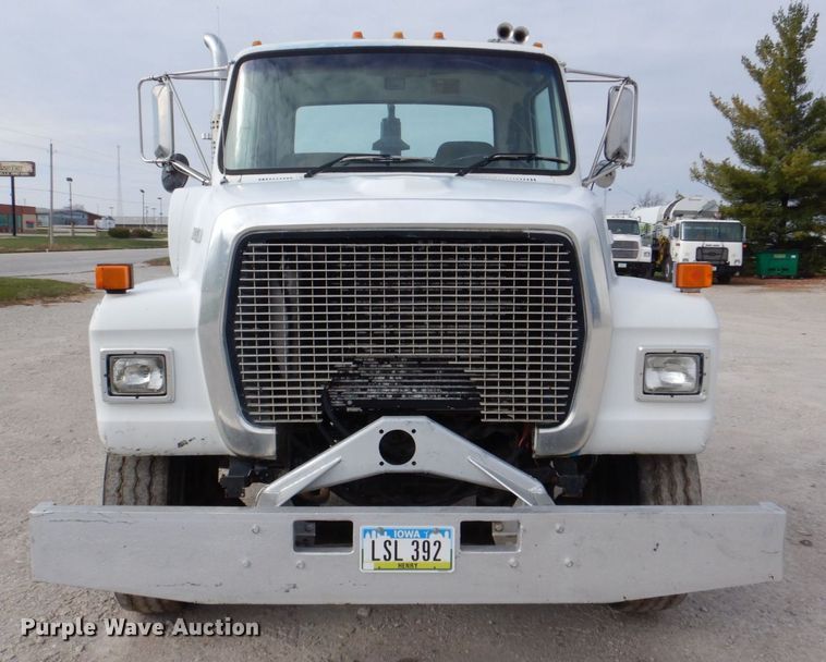 image for item MJ9842 1996 Ford L8000  hook lift truck