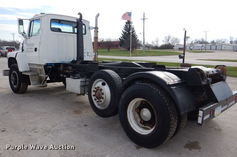 image for item MJ9842 1996 Ford L8000  hook lift truck