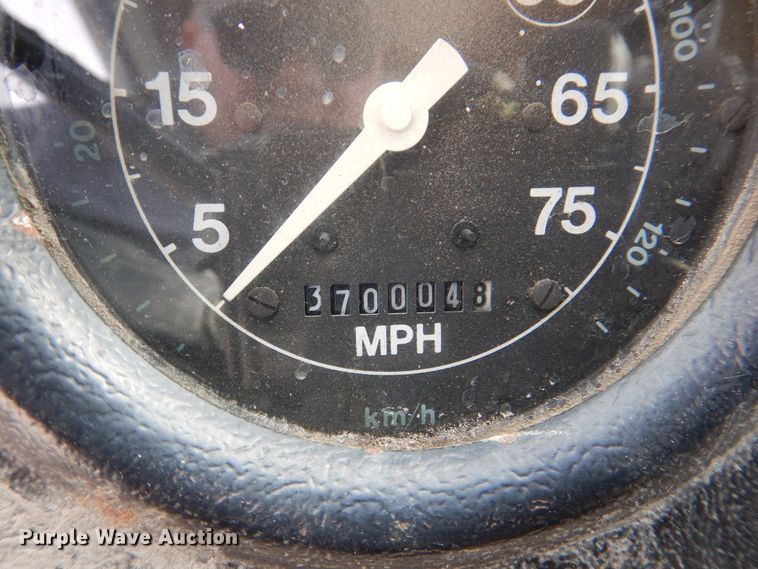 image for item MJ9842 1996 Ford L8000  hook lift truck