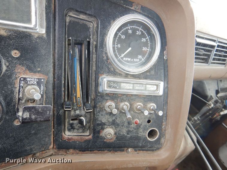 image for item MJ9842 1996 Ford L8000  hook lift truck