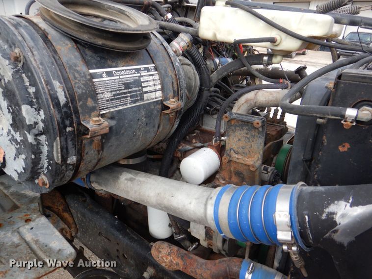 image for item MJ9842 1996 Ford L8000  hook lift truck